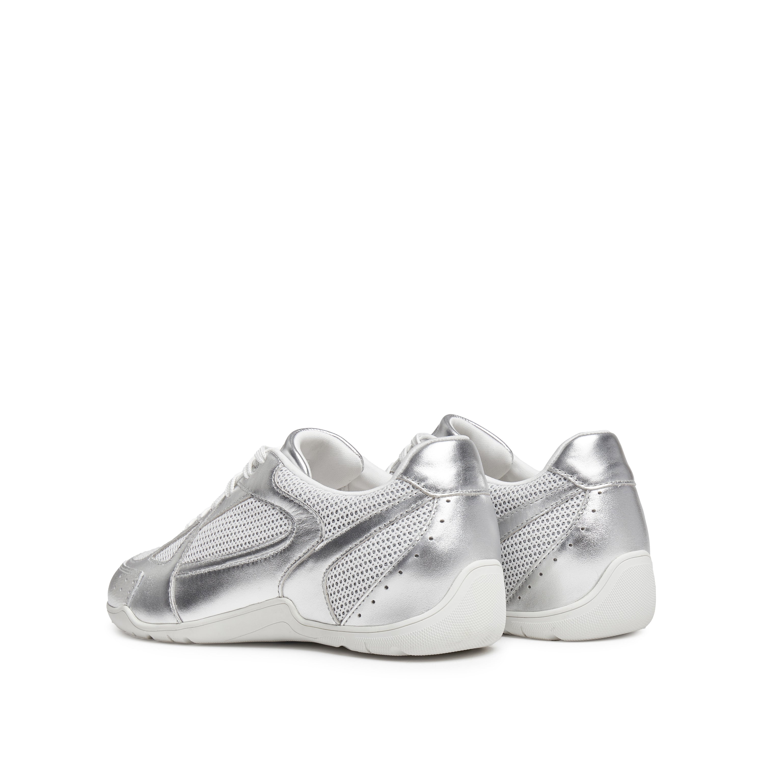 Silvery Meshed Patch Lace Up Runner