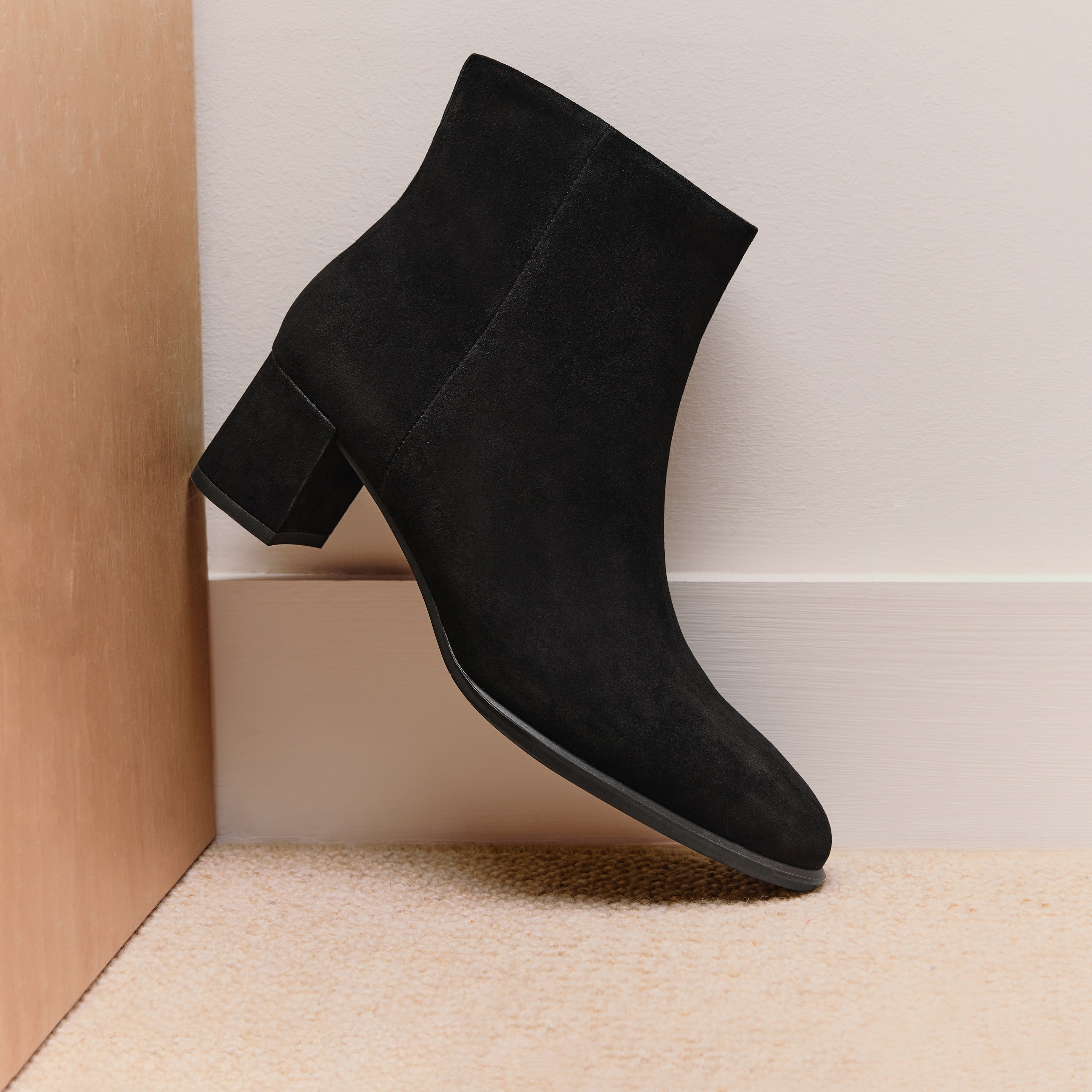 Black Suede Elegant Heeled Ankle Boots
