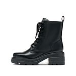 Load image into Gallery viewer, Black Waxy Platform Lace Up Boots
