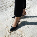 Load image into Gallery viewer, Black ST Metal-plaque Slingback Pumps
