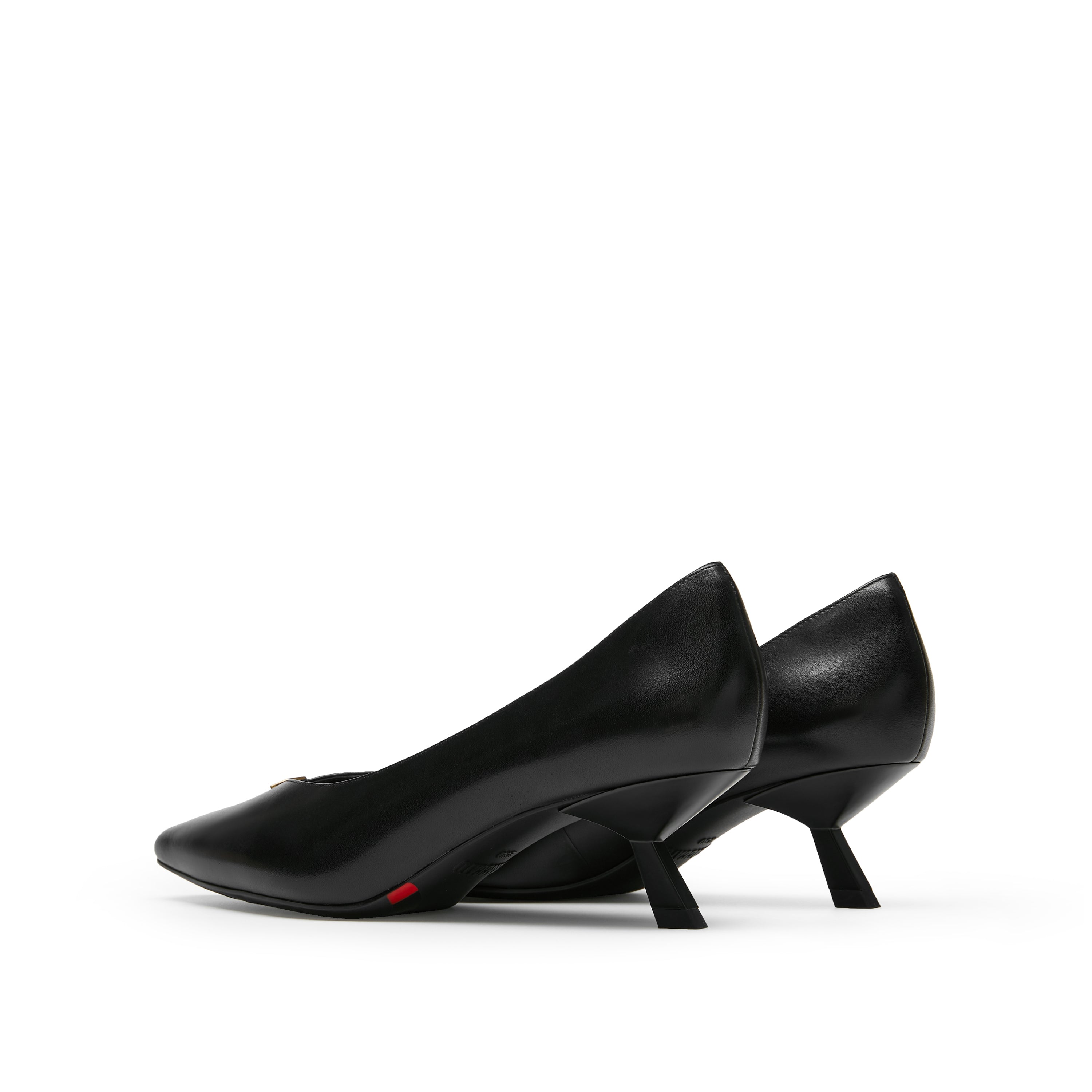 Black ST Leaf Leather Workwear Pumps