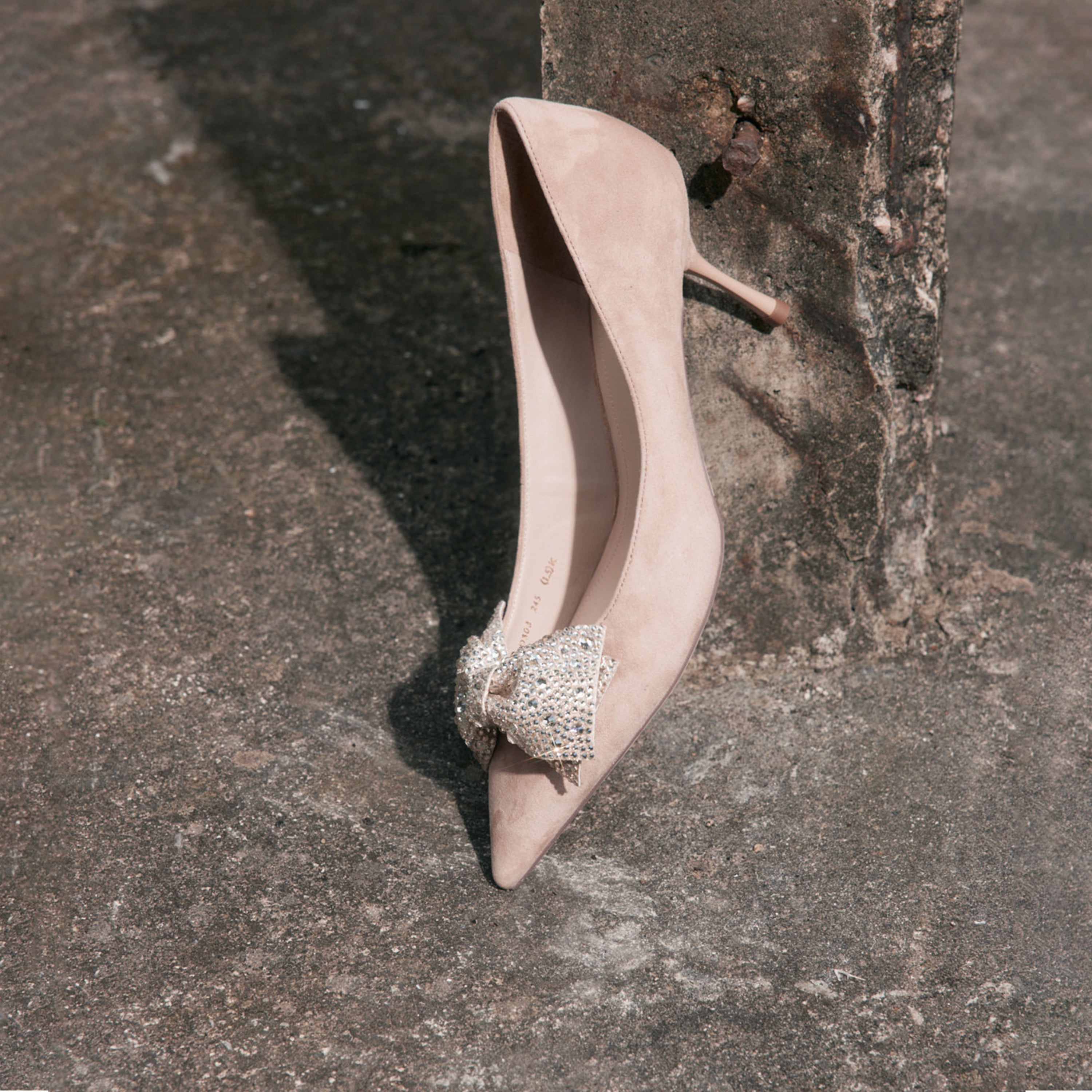 Light Brown Crystal Bow Suede Pumps