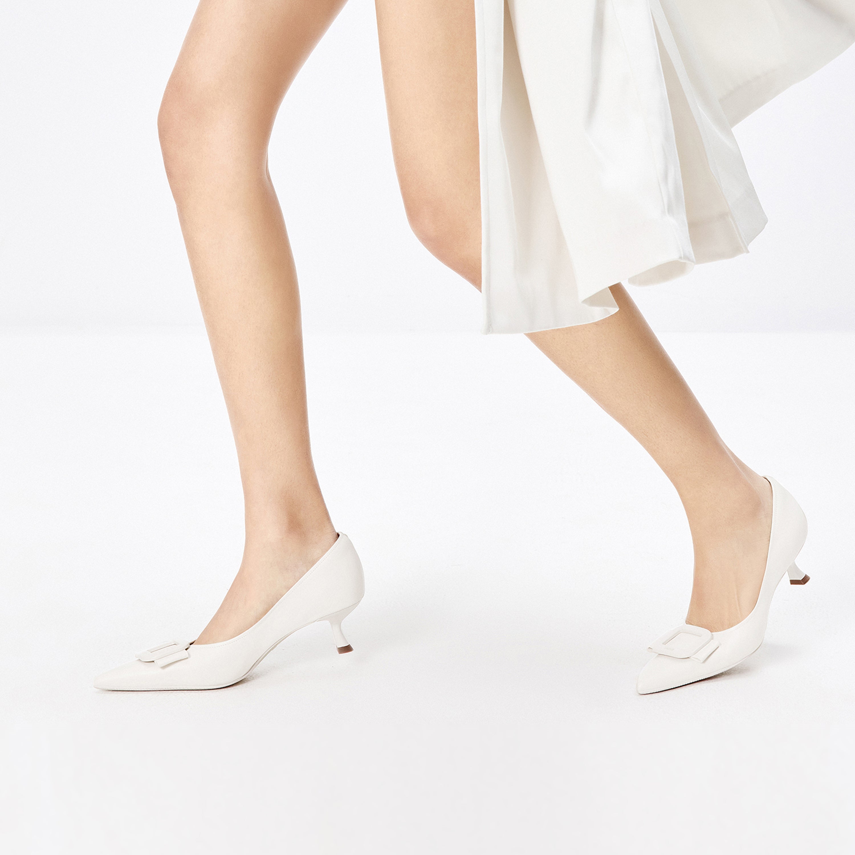 Beige ST Buckle Leather Workwear Pumps