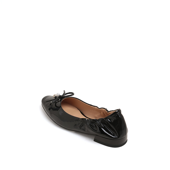 Black Beams Elastic Leather Ballerina Flats