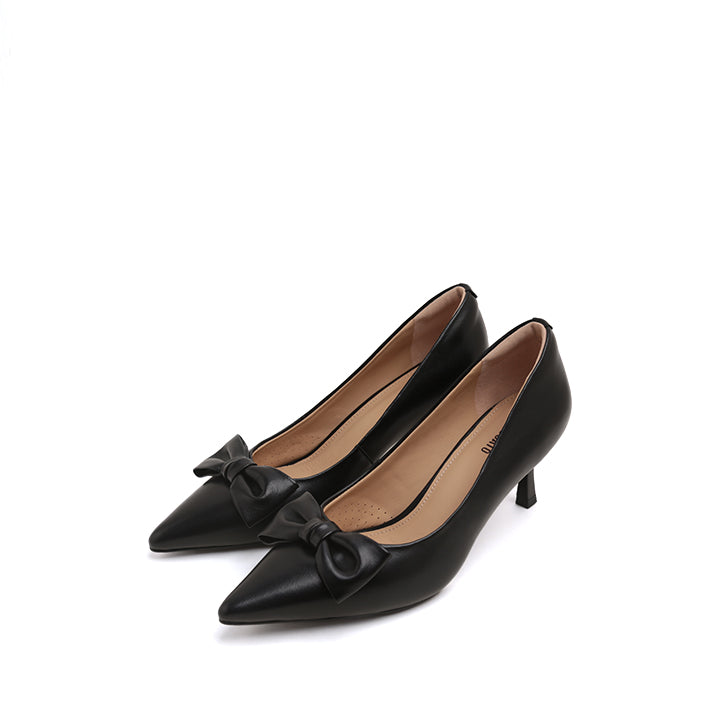 Black Bow Pointy  Leather Pumps
