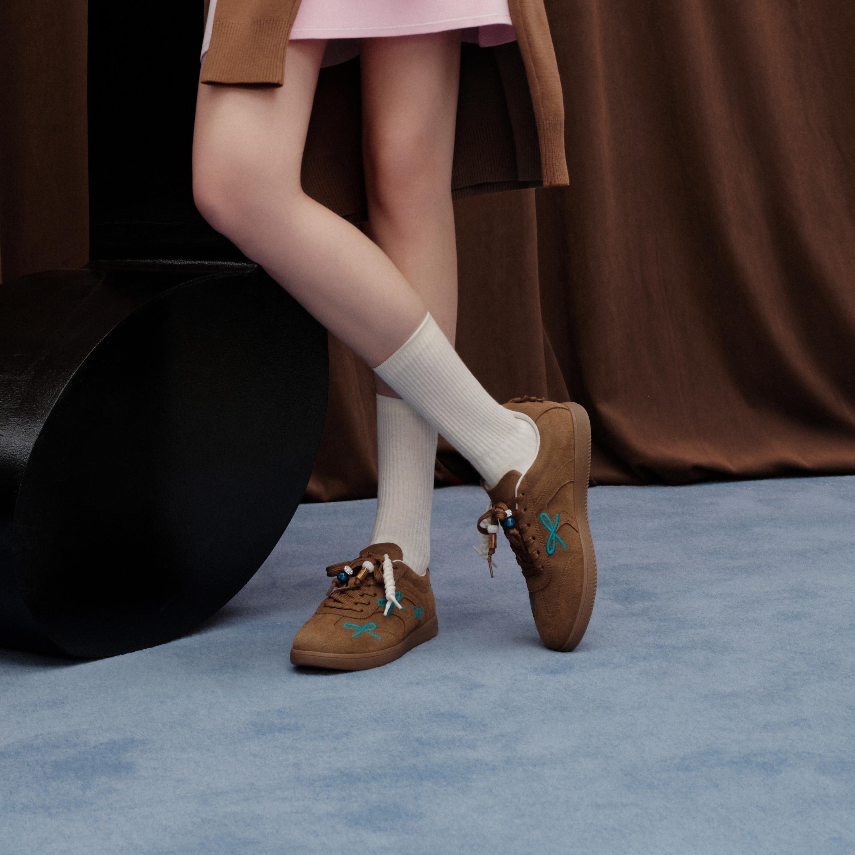 Blue Brown Bow Embroidery Casual Sneakers