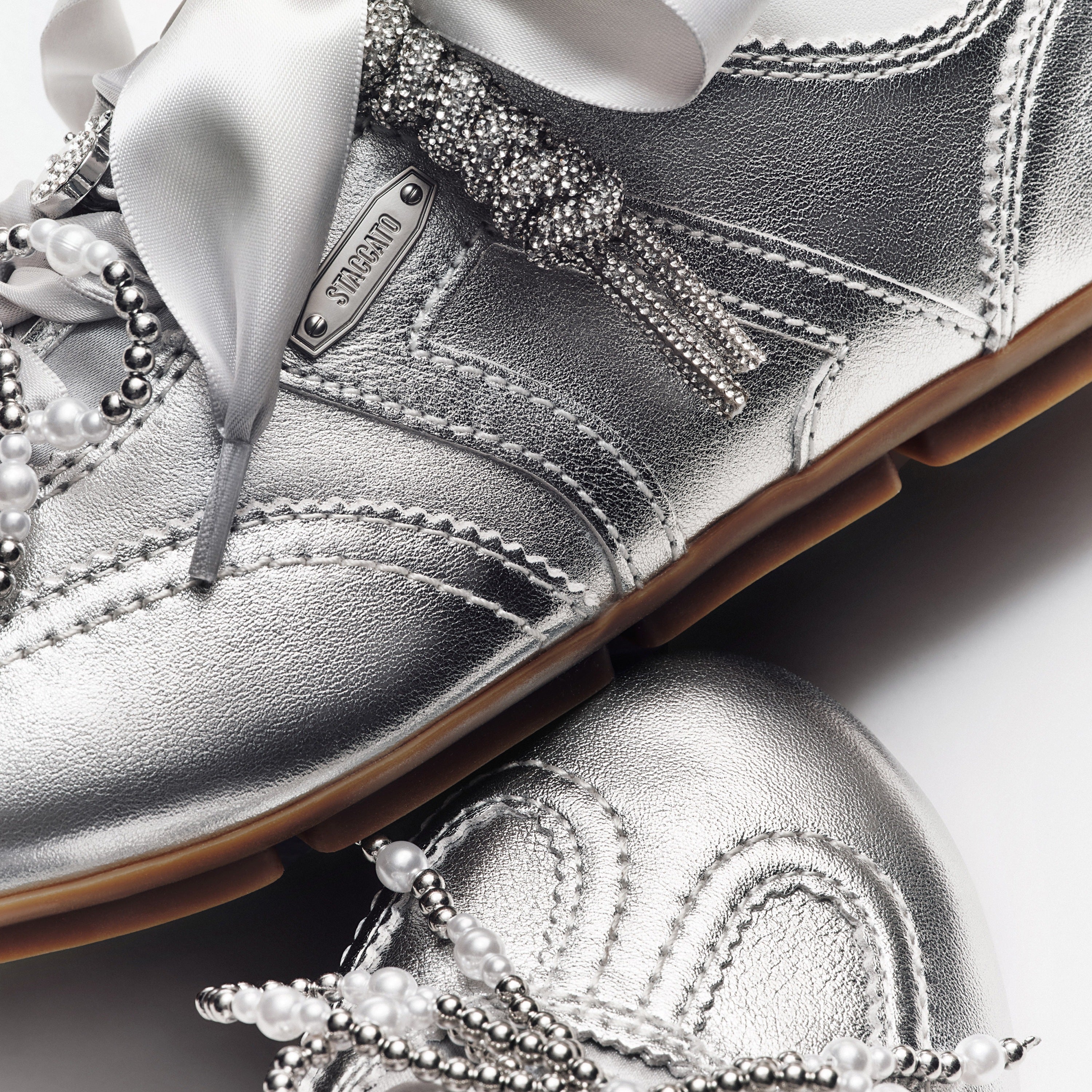 Yang Mi Crossover Silver Leather Softy Runner