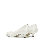 STACCATO × VERA WANG Satin Front Bow Kitten Heel Pumps