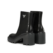 STACCATO × VERA WANG Metal Emblem Block Heel Ankle Boots