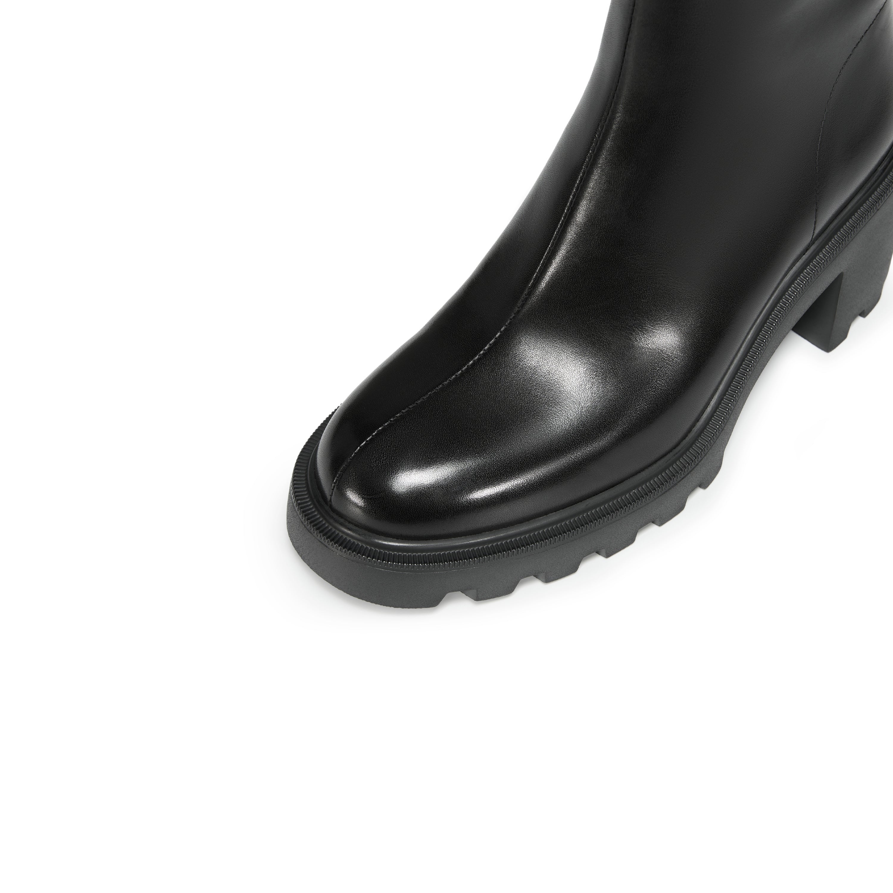 STACCATO × VERA WANG Metal Emblem Block Heel Ankle Boots