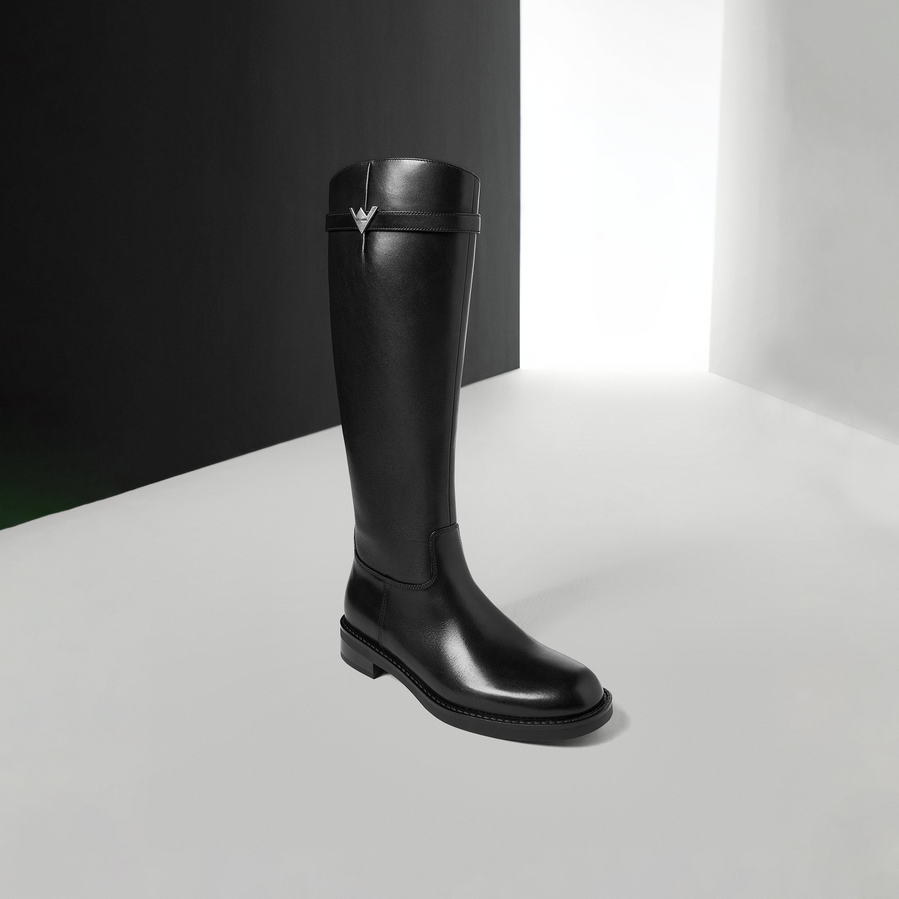 STACCATO × VERA WANG Metal Buckle Leather Riding Boots