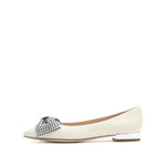 Load image into Gallery viewer, Beige Crystal-Embellished Bow Pointy Flats
