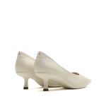 Load image into Gallery viewer, Beige Leather Pointed Toe Pumps
